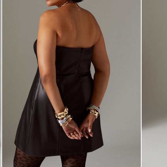 HUTCH STRAPLESS FAUX LEATHER MINI DRESS - Picture 5 of 6